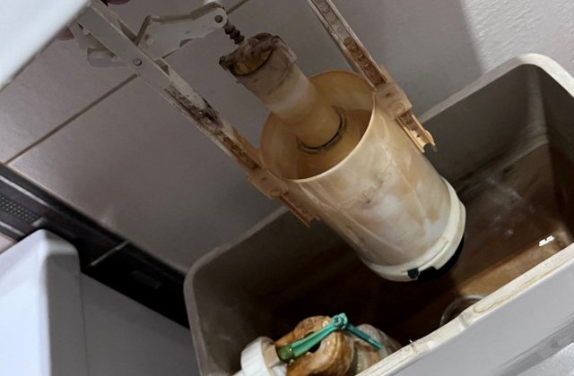 Popravka vodokotlića